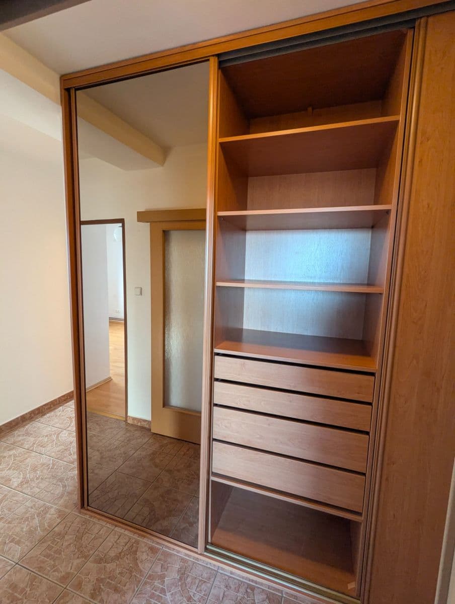 Prodej bytu 3+1 81 m², Na Petřinách, Praha, Praha Prodej bytu 3+1 81 m², Na Petřinách, Praha, Praha