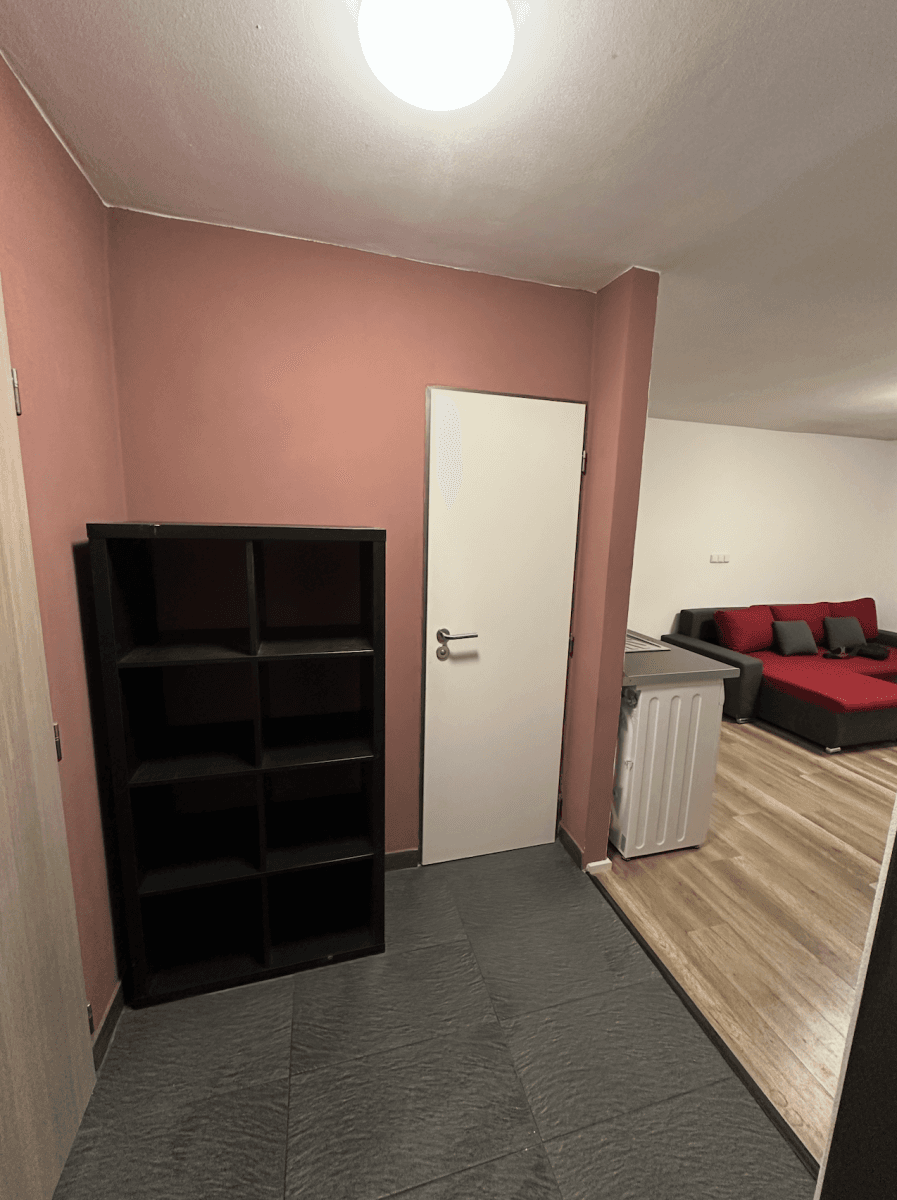 Pronájem bytu 1+kk 20 m², Hřebenová, Praha, Praha Pronájem bytu 1+kk 20 m², Hřebenová, Praha, Praha