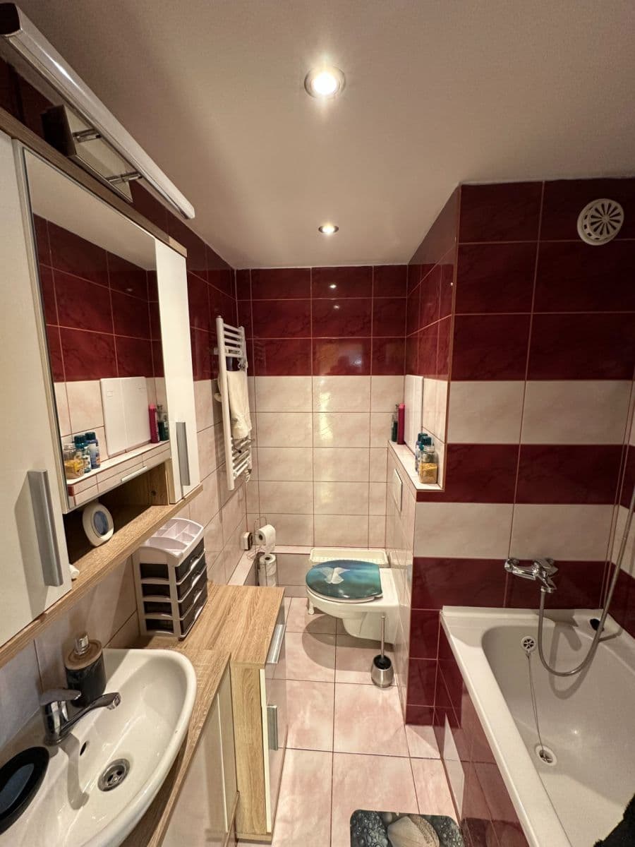 Pronájem bytu 2+kk 42 m², Haškova, Liberec, Liberecký kraj Pronájem bytu 2+kk 42 m², Haškova, Liberec, Liberecký kraj