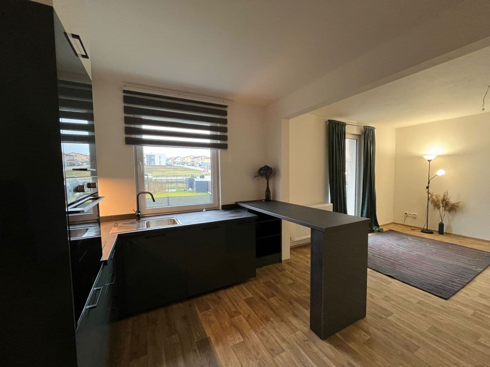 Pronájem bytu 1+kk 37 m², Nehvizdy, Středočeský kraj Pronájem bytu 1+kk 37 m², Nehvizdy, Středočeský kraj