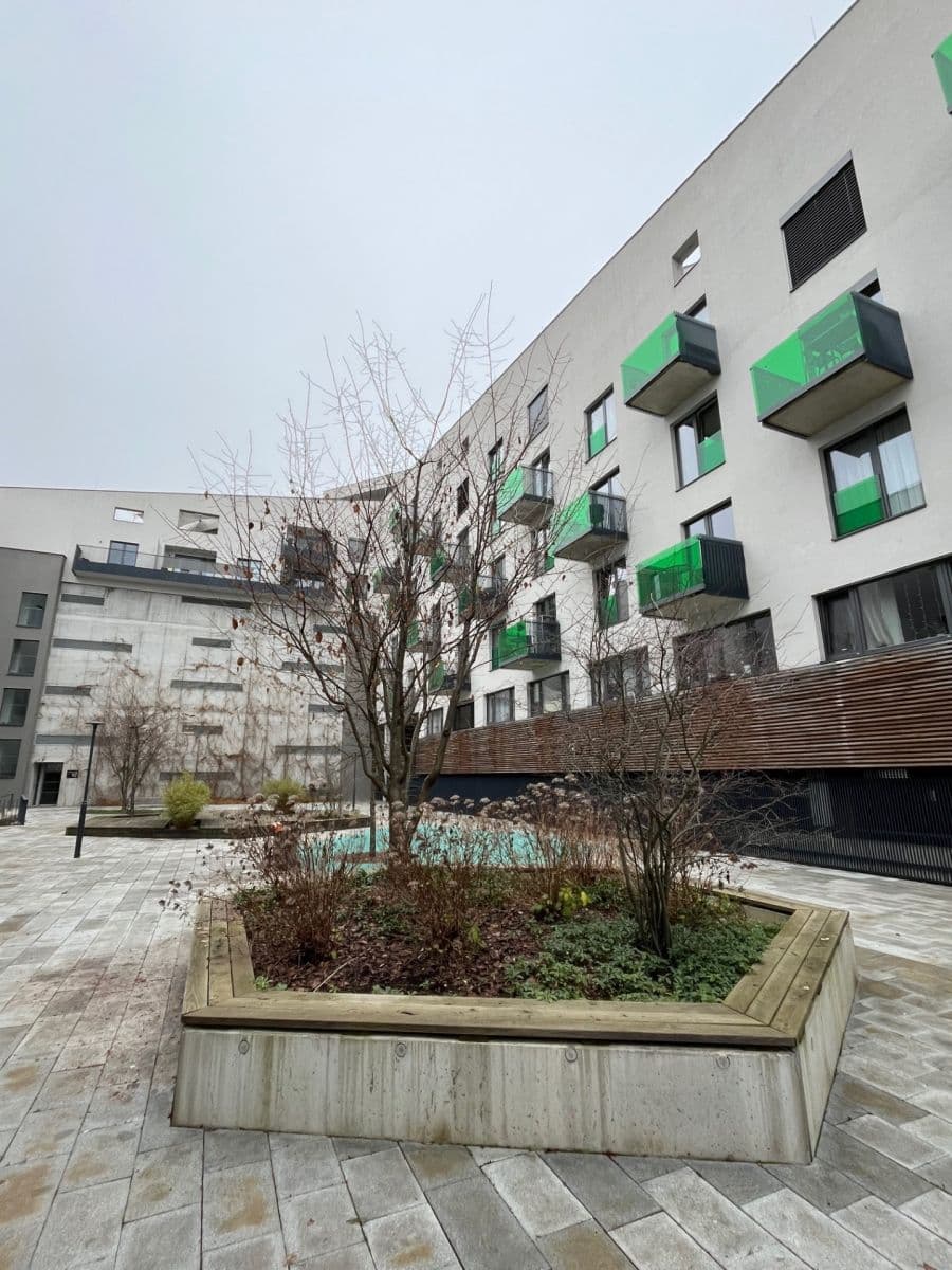 Pronájem bytu 2+kk 55 m², Papírnická, Plzeň, Plzeňský kraj Pronájem bytu 2+kk 55 m², Papírnická, Plzeň, Plzeňský kraj