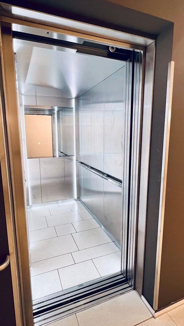 Pronájem bytu 1+1 31 m², Antoniterstr 14-16, Köln, Severní Porýní-Vestfálsko Pronájem bytu 1+1 31 m², Antoniterstr 14-16, Köln, Severní Porýní-Vestfálsko