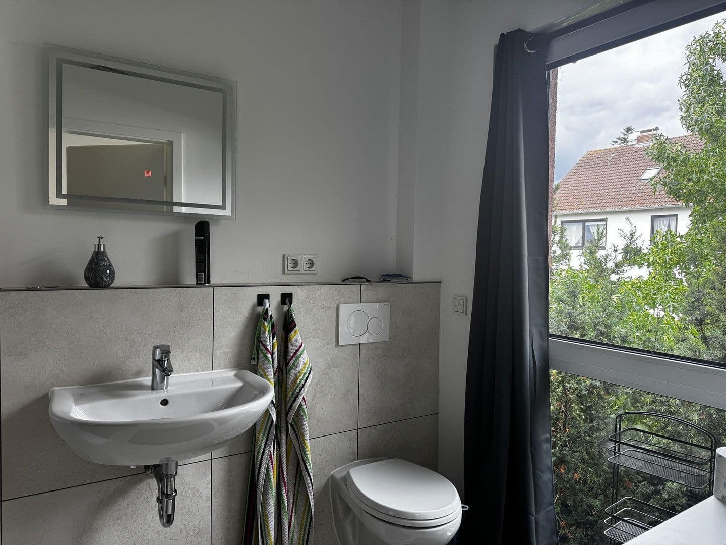 Pronájem bytu 4+1 120 m², Göttinger Landstrasse 75a, Hemmingen, Dolní Sasko Pronájem bytu 4+1 120 m², Göttinger Landstrasse 75a, Hemmingen, Dolní Sasko