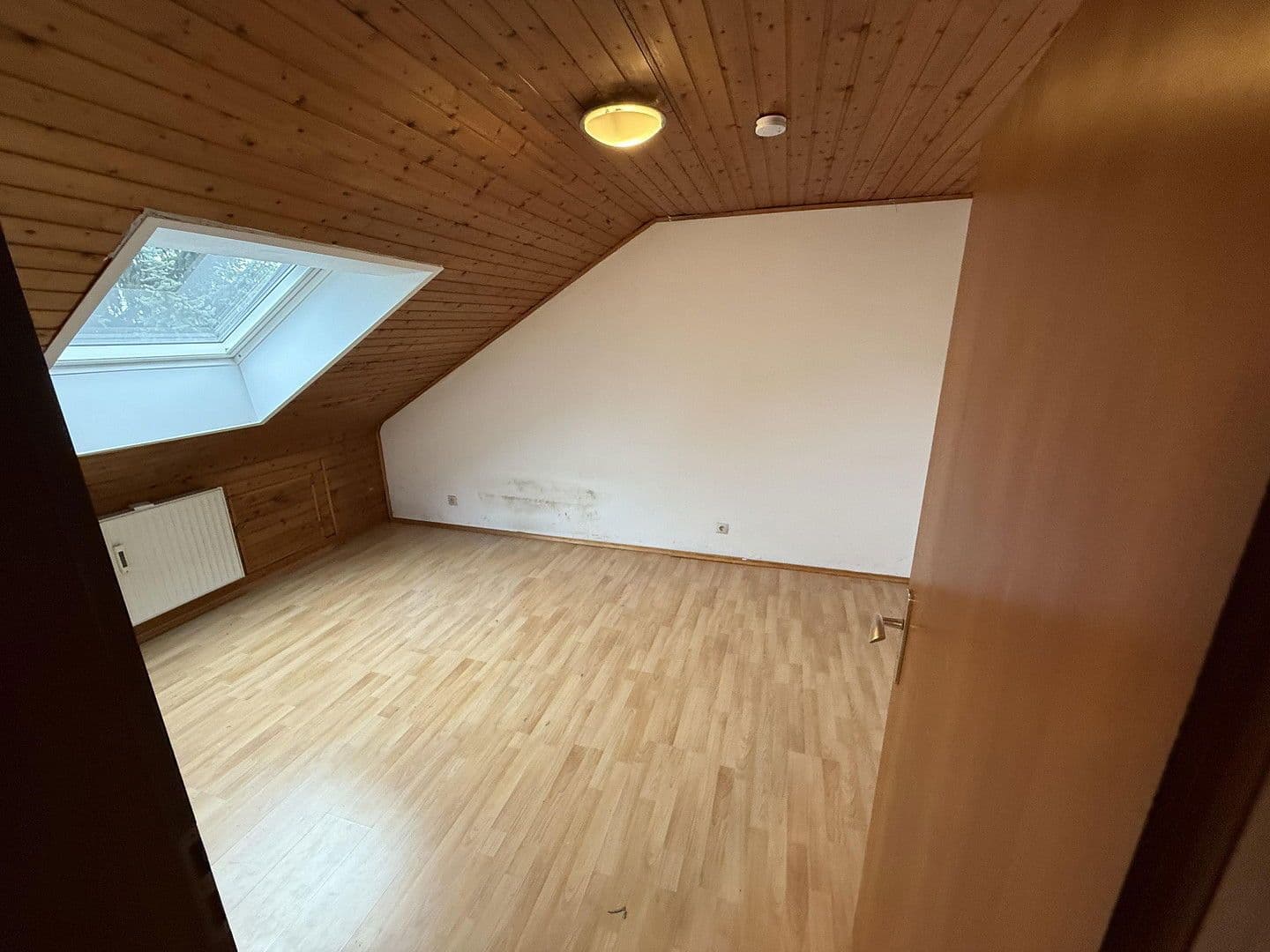 Pronájem bytu 3+1 47 m², Am Kronenburger Hof 15, Dossenheim, Bádensko-Württembersko Pronájem bytu 3+1 47 m², Am Kronenburger Hof 15, Dossenheim, Bádensko-Württembersko