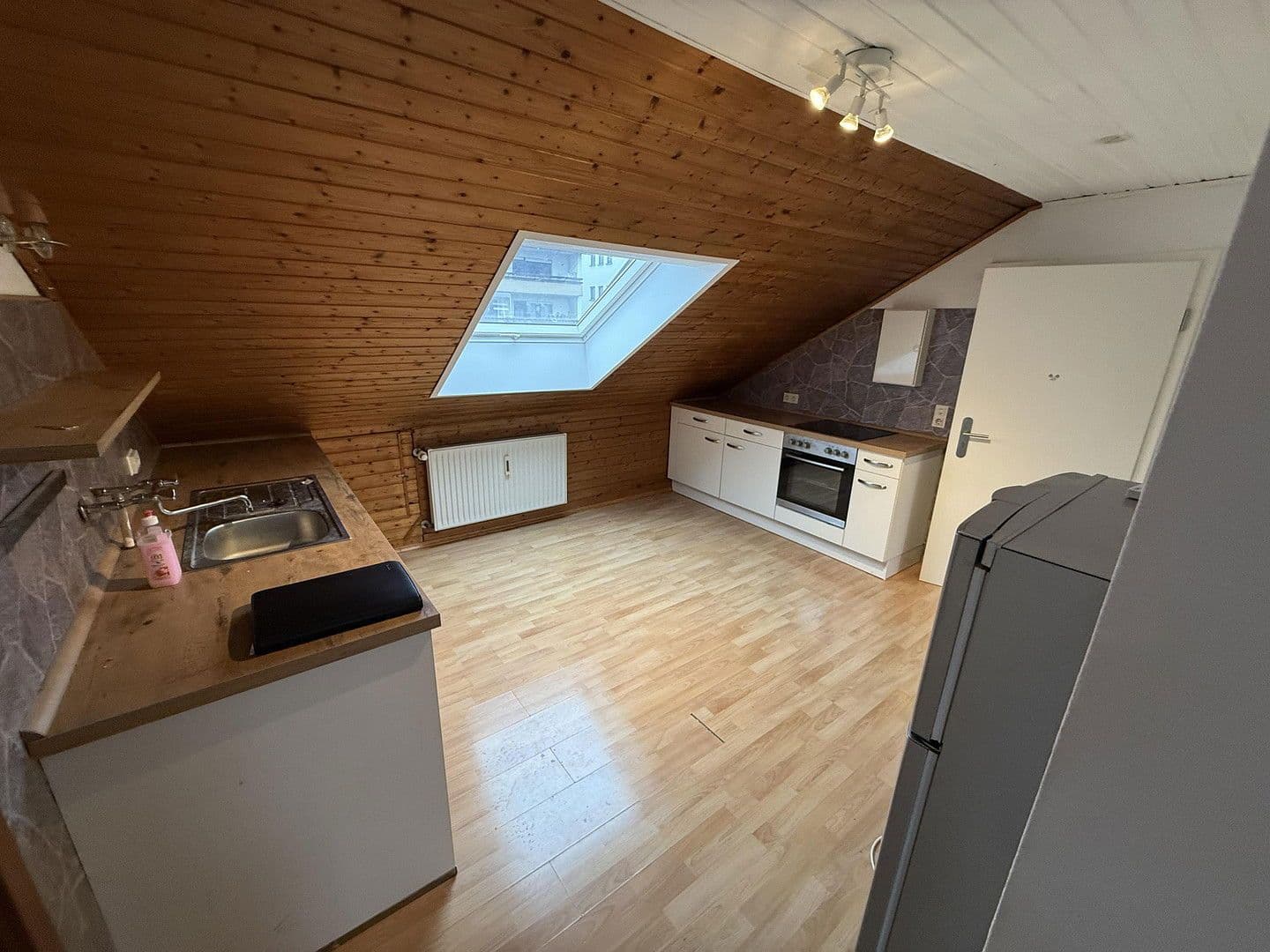 Pronájem bytu 3+1 47 m², Am Kronenburger Hof 15, Dossenheim, Bádensko-Württembersko Pronájem bytu 3+1 47 m², Am Kronenburger Hof 15, Dossenheim, Bádensko-Württembersko