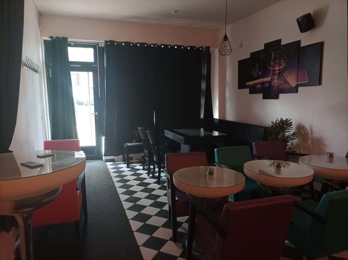 Pronájem nebytového prostoru 75 m², Herzog Philipplatz 7, Ostfildern, Bádensko-Württembersko Pronájem nebytového prostoru 75 m², Herzog Philipplatz 7, Ostfildern, Bádensko-Württembersko