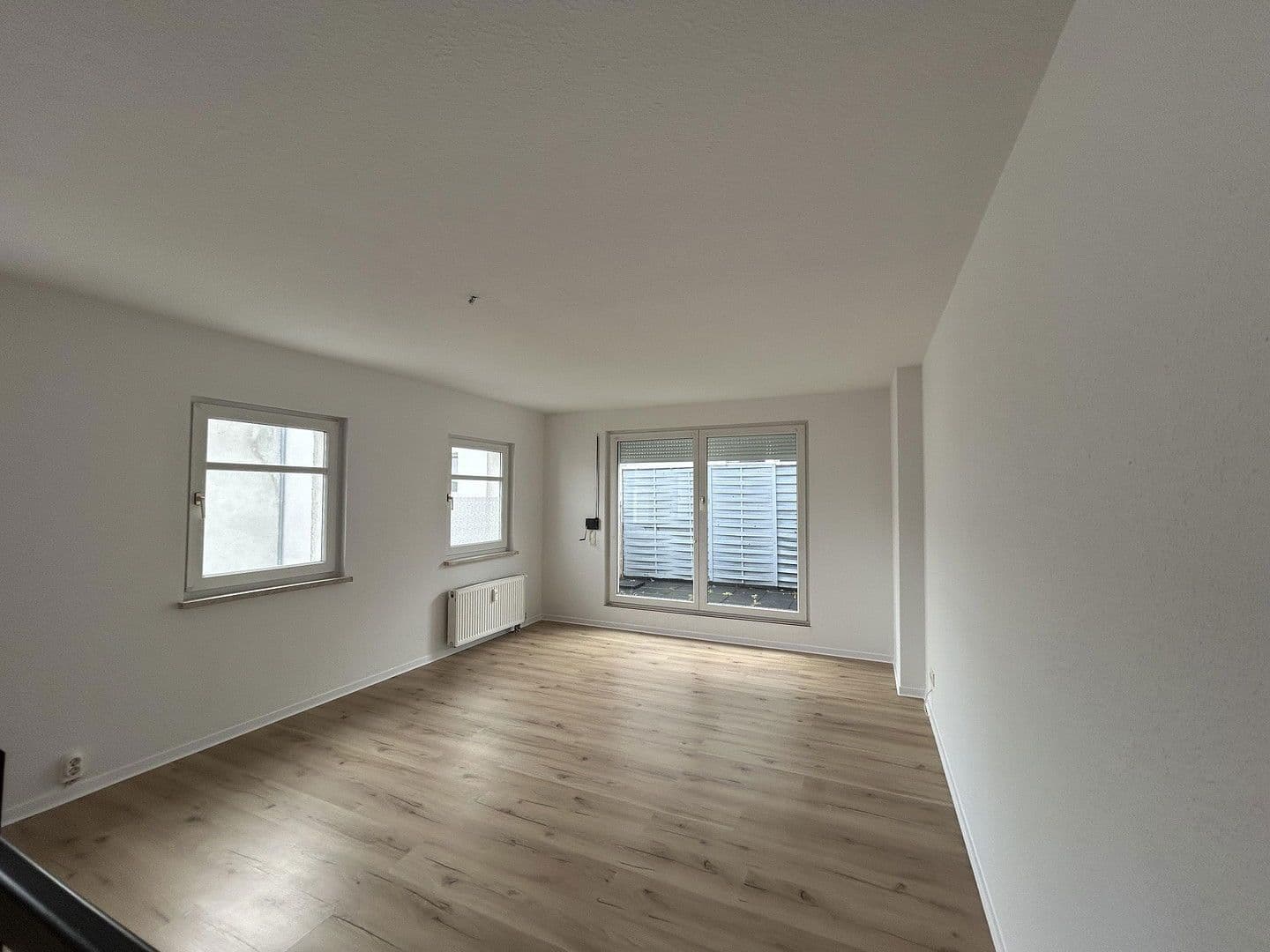 Pronájem bytu 2+1 66 m², Halberstädter Straße 76, Magdeburg, Sasko-Anhaltsko Pronájem bytu 2+1 66 m², Halberstädter Straße 76, Magdeburg, Sasko-Anhaltsko