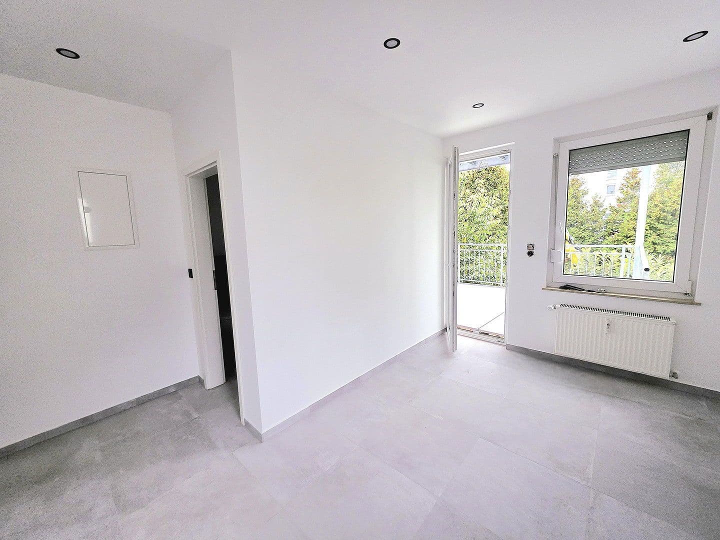 Pronájem bytu 4+kk 100 m², Obereisesheimerstraße 21, Heilbronn Neckargartach, Bádensko-Württembersko Pronájem bytu 4+kk 100 m², Obereisesheimerstraße 21, Heilbronn Neckargartach, Bádensko-Württembersko