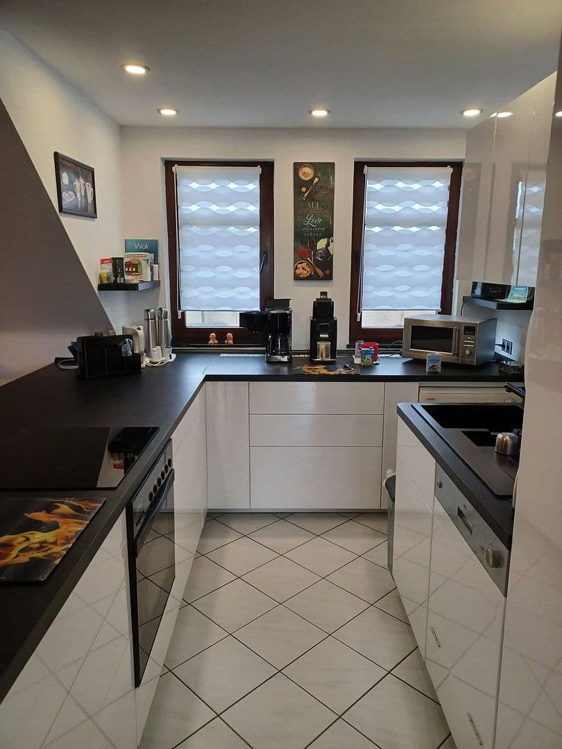 Prodej bytu 2+kk 84 m², Schützenstrasse 41, Wachtberg, Severní Porýní-Vestfálsko Prodej bytu 2+kk 84 m², Schützenstrasse 41, Wachtberg, Severní Porýní-Vestfálsko