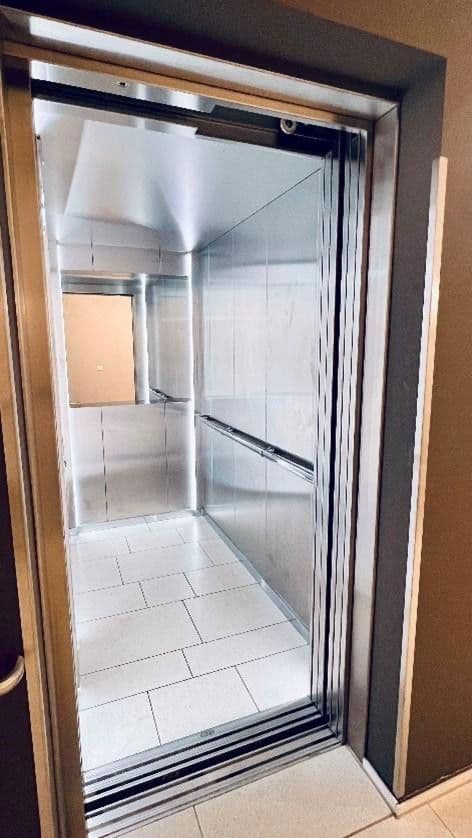 Pronájem bytu 1+1 31 m², Antoniterstr 14-16, Köln, Severní Porýní-Vestfálsko Pronájem bytu 1+1 31 m², Antoniterstr 14-16, Köln, Severní Porýní-Vestfálsko