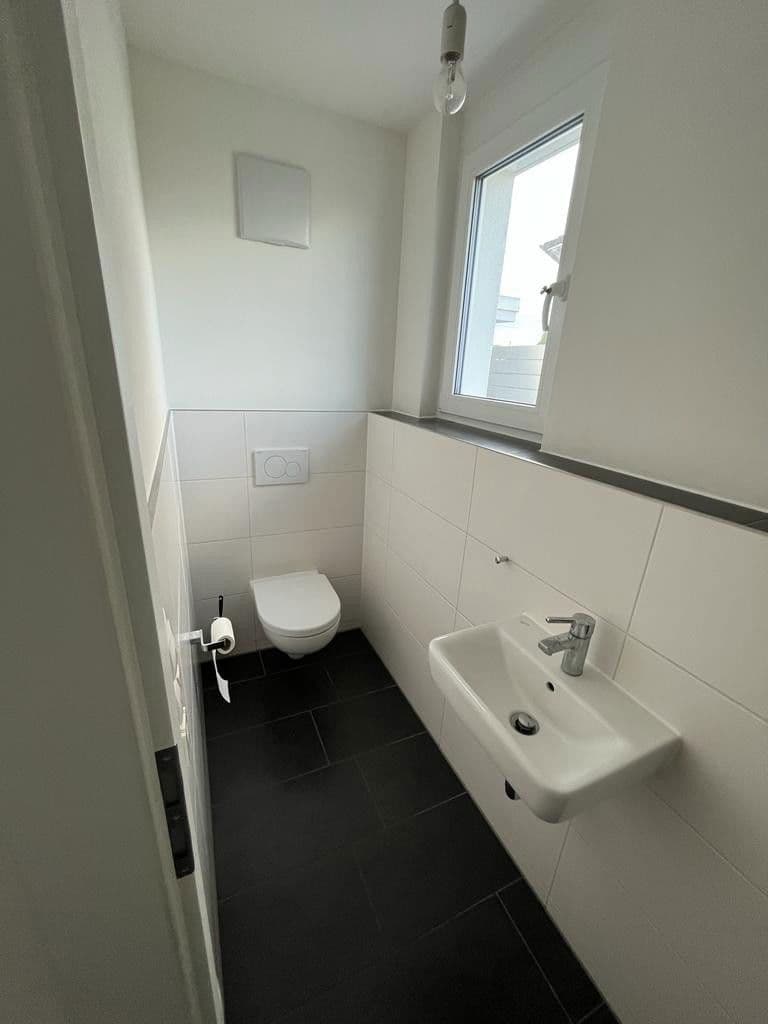 Pronájem domu 149 m², pozemek 220 m², Vogelbeergweg 4, Ehningen, Bádensko-Württembersko Pronájem domu 149 m², pozemek 220 m², Vogelbeergweg 4, Ehningen, Bádensko-Württembersko