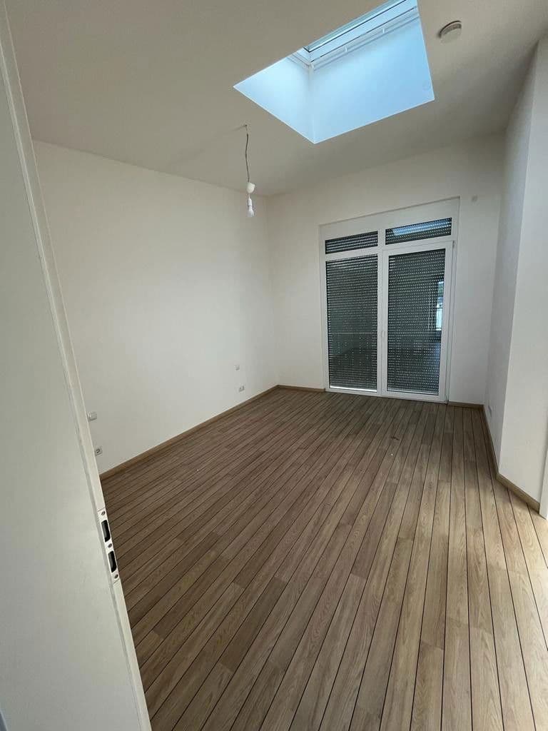 Pronájem domu 149 m², pozemek 220 m², Vogelbeergweg 4, Ehningen, Bádensko-Württembersko Pronájem domu 149 m², pozemek 220 m², Vogelbeergweg 4, Ehningen, Bádensko-Württembersko