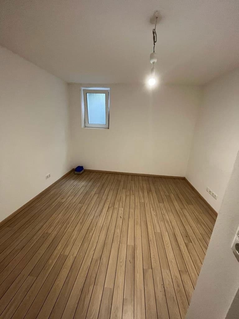 Pronájem domu 149 m², pozemek 220 m², Vogelbeergweg 4, Ehningen, Bádensko-Württembersko Pronájem domu 149 m², pozemek 220 m², Vogelbeergweg 4, Ehningen, Bádensko-Württembersko