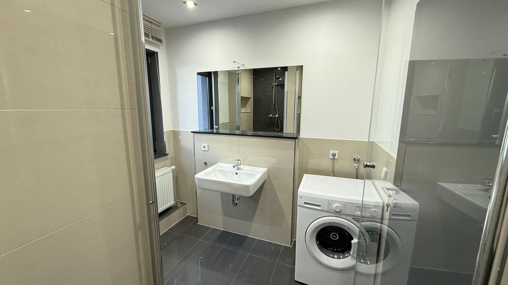 Prodej nebytového prostoru 1.582 m², Hilchenbacherstrasse 15, Krostitz, Sasko Prodej nebytového prostoru 1.582 m², Hilchenbacherstrasse 15, Krostitz, Sasko