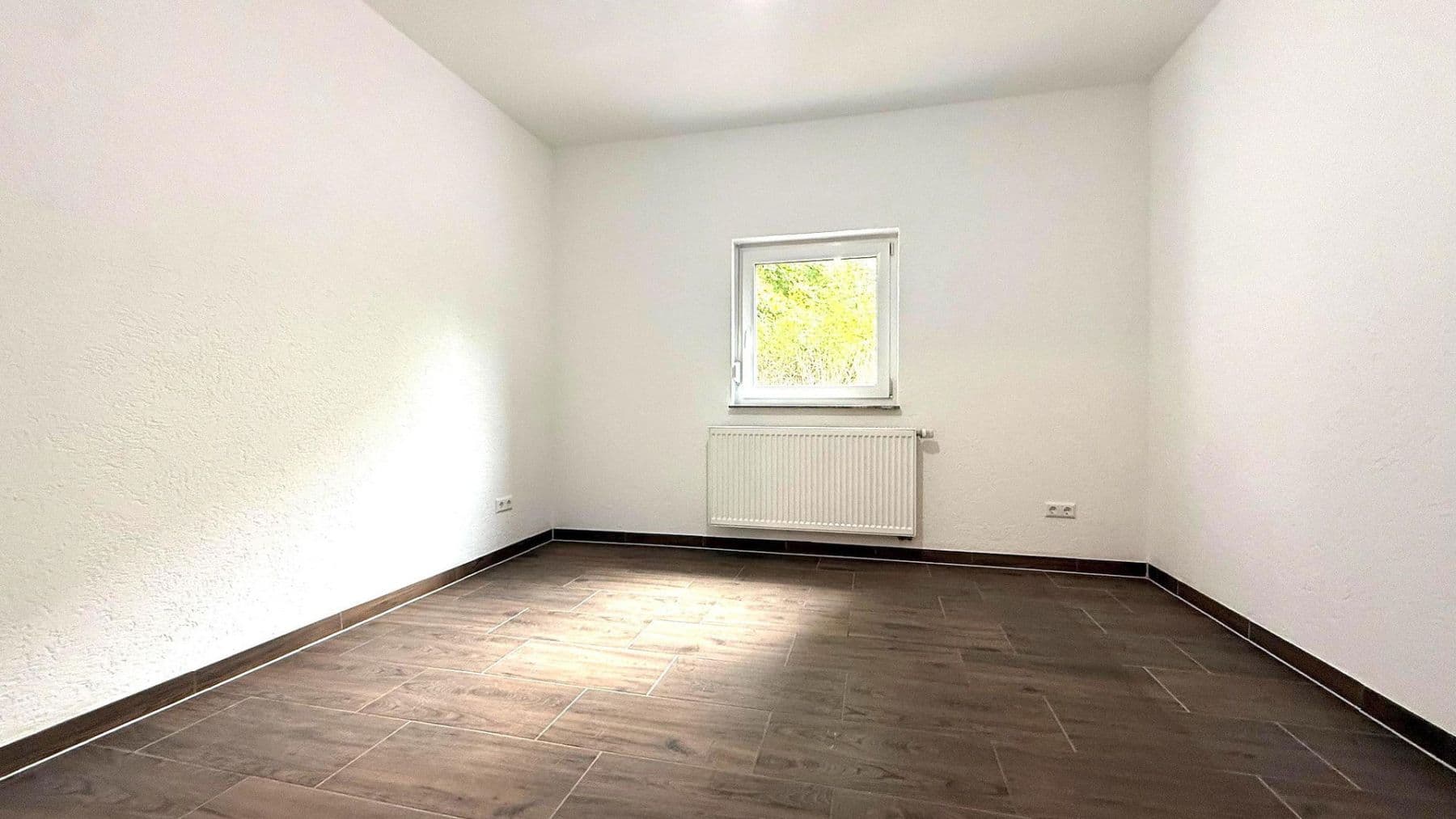 Prodej domu 220 m², pozemek 421 m², Im grünen Winkel 2, Landau, Porýní-Falc Prodej domu 220 m², pozemek 421 m², Im grünen Winkel 2, Landau, Porýní-Falc