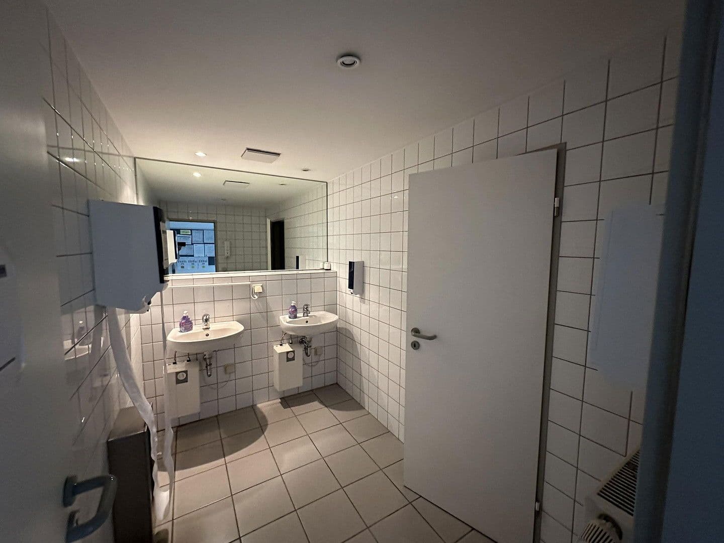 Pronájem kanceláře 500 m², Graf-Zeppelin-Str 8, Köln, Severní Porýní-Vestfálsko Pronájem kanceláře 500 m², Graf-Zeppelin-Str 8, Köln, Severní Porýní-Vestfálsko