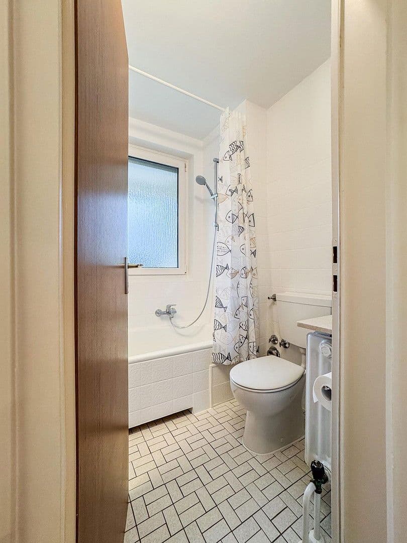 Pronájem bytu 34 m², Steinforststr. 38, Erlangen, Bavorsko Pronájem bytu 34 m², Steinforststr. 38, Erlangen, Bavorsko