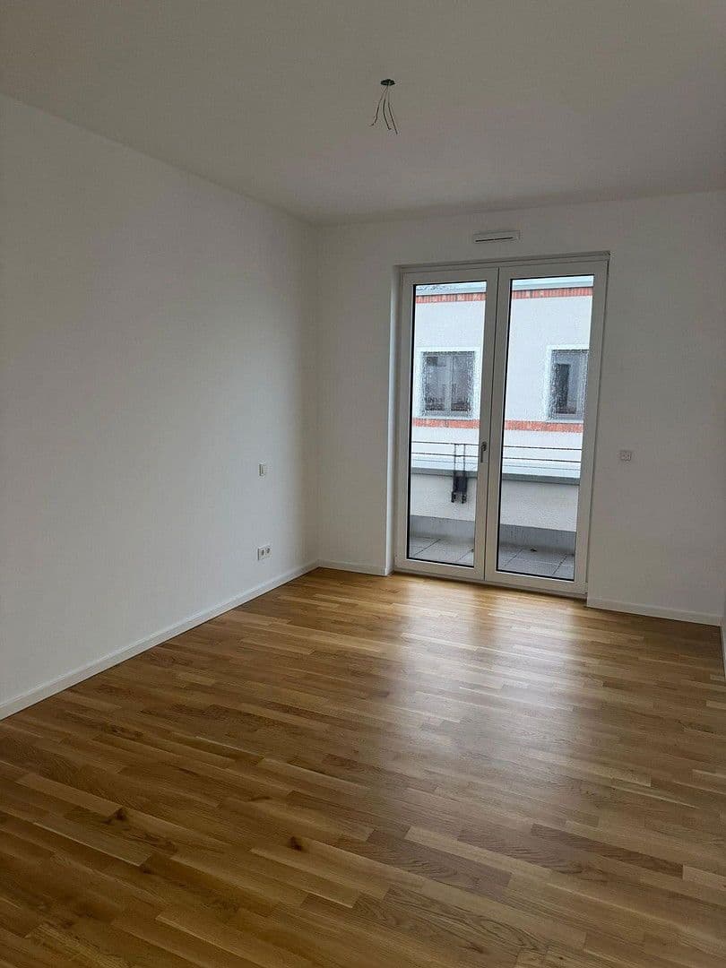 Pronájem bytu 3+1 90 m², Locherstraße 23, Solingen, Severní Porýní-Vestfálsko Pronájem bytu 3+1 90 m², Locherstraße 23, Solingen, Severní Porýní-Vestfálsko