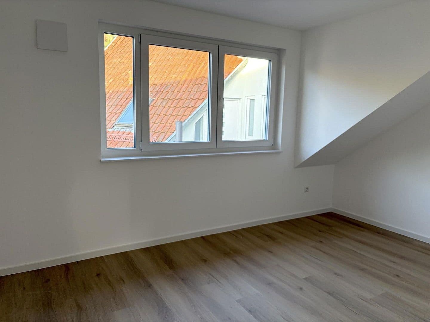 Pronájem bytu 3+1 70 m², Mauerbergstr. 83, Baden-Baden, Bádensko-Württembersko Pronájem bytu 3+1 70 m², Mauerbergstr. 83, Baden-Baden, Bádensko-Württembersko