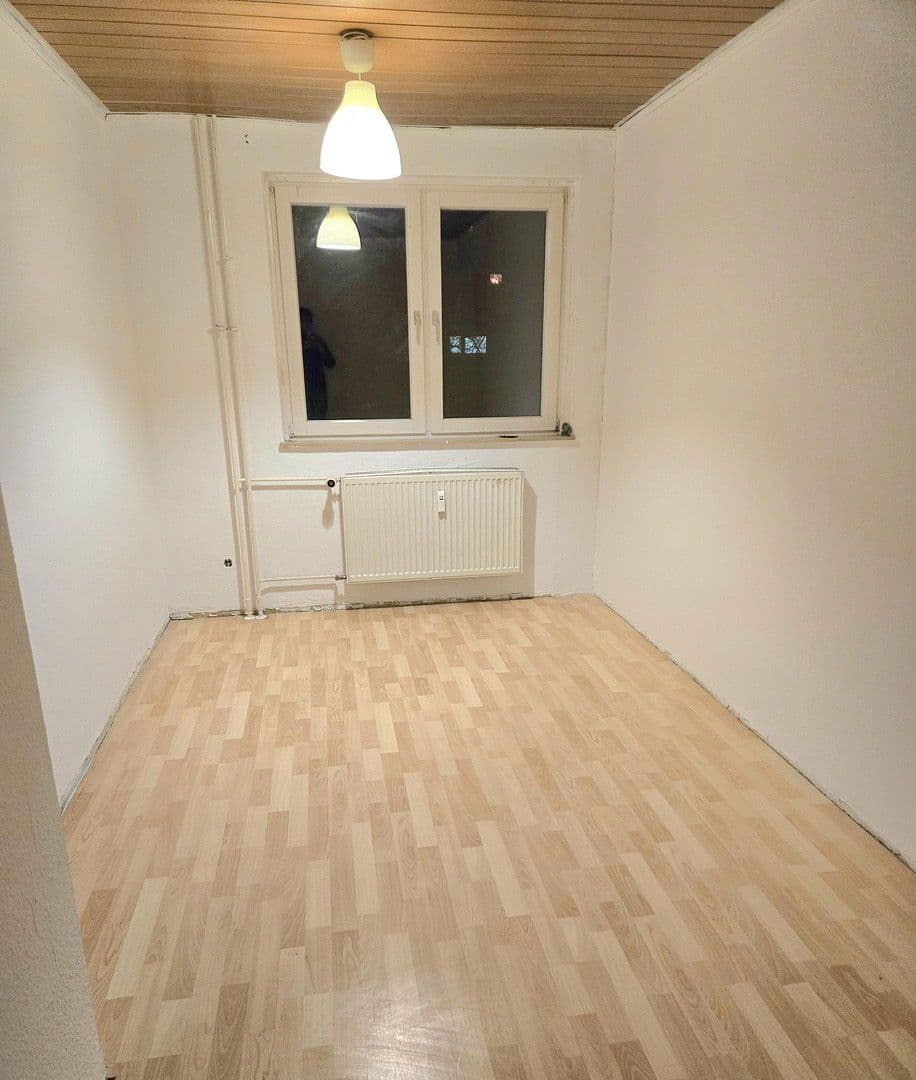 Pronájem bytu 3+1 72 m², Schwarzerlenweg 60, Frankfurt, Hessen Pronájem bytu 3+1 72 m², Schwarzerlenweg 60, Frankfurt, Hessen