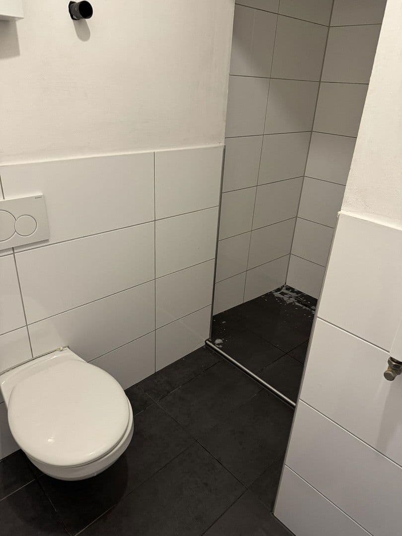Pronájem bytu 2+1 47 m², Odenkrirchenerstr. 136, Mönchengladbach, Severní Porýní-Vestfálsko Pronájem bytu 2+1 47 m², Odenkrirchenerstr. 136, Mönchengladbach, Severní Porýní-Vestfálsko