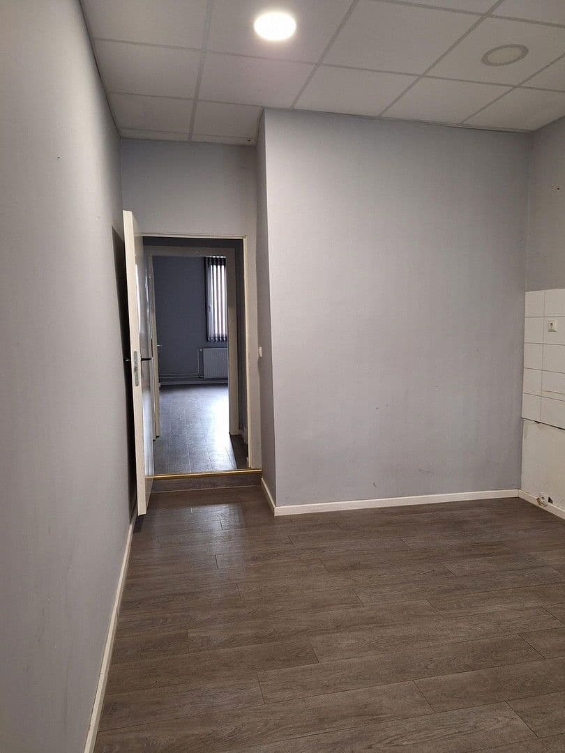 Pronájem nebytového prostoru 184 m², Horner Landstr. 136 A, Hamburg, Hamburg Pronájem nebytového prostoru 184 m², Horner Landstr. 136 A, Hamburg, Hamburg