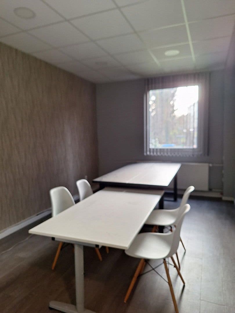 Pronájem nebytového prostoru 184 m², Horner Landstr. 136 A, Hamburg, Hamburg Pronájem nebytového prostoru 184 m², Horner Landstr. 136 A, Hamburg, Hamburg