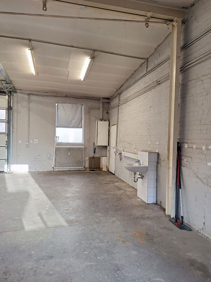 Pronájem nebytového prostoru 184 m², Horner Landstr. 136 A, Hamburg, Hamburg Pronájem nebytového prostoru 184 m², Horner Landstr. 136 A, Hamburg, Hamburg