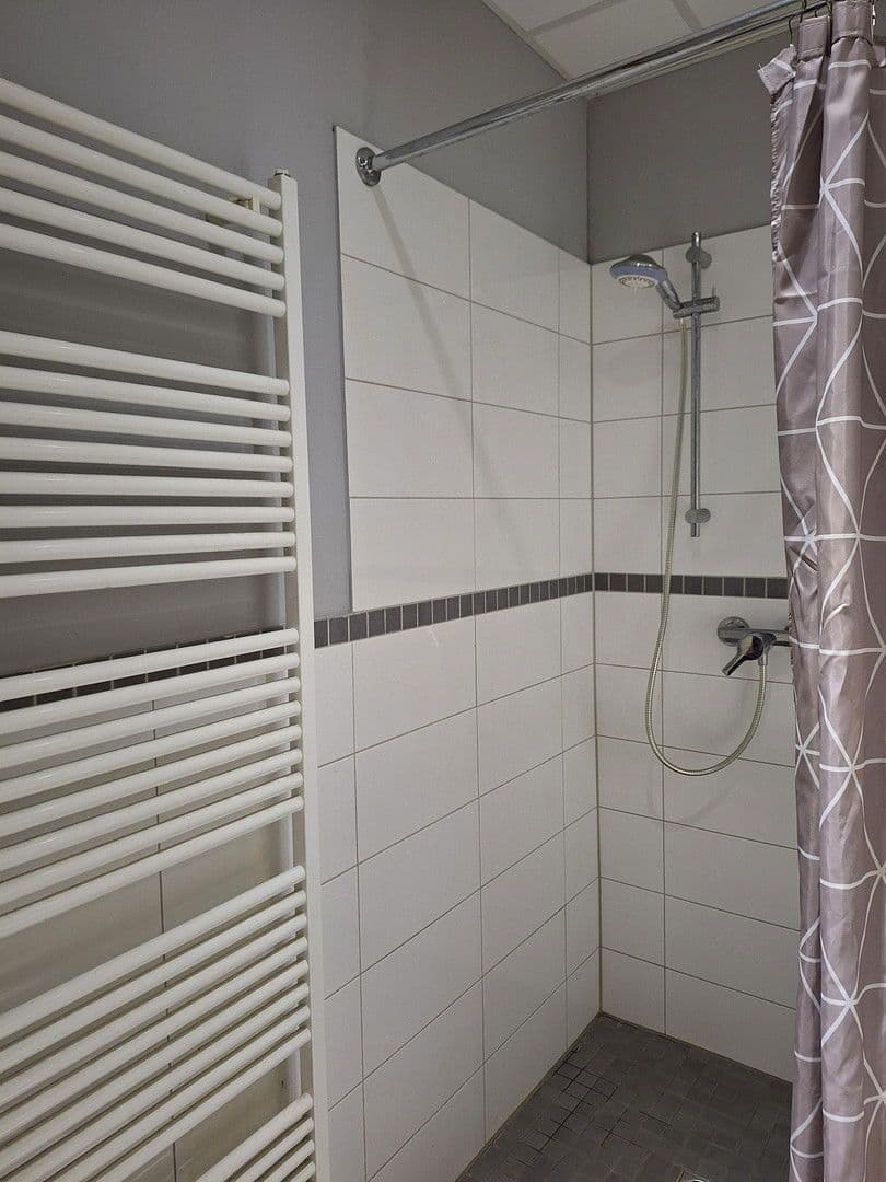 Pronájem nebytového prostoru 184 m², Horner Landstr. 136 A, Hamburg, Hamburg Pronájem nebytového prostoru 184 m², Horner Landstr. 136 A, Hamburg, Hamburg