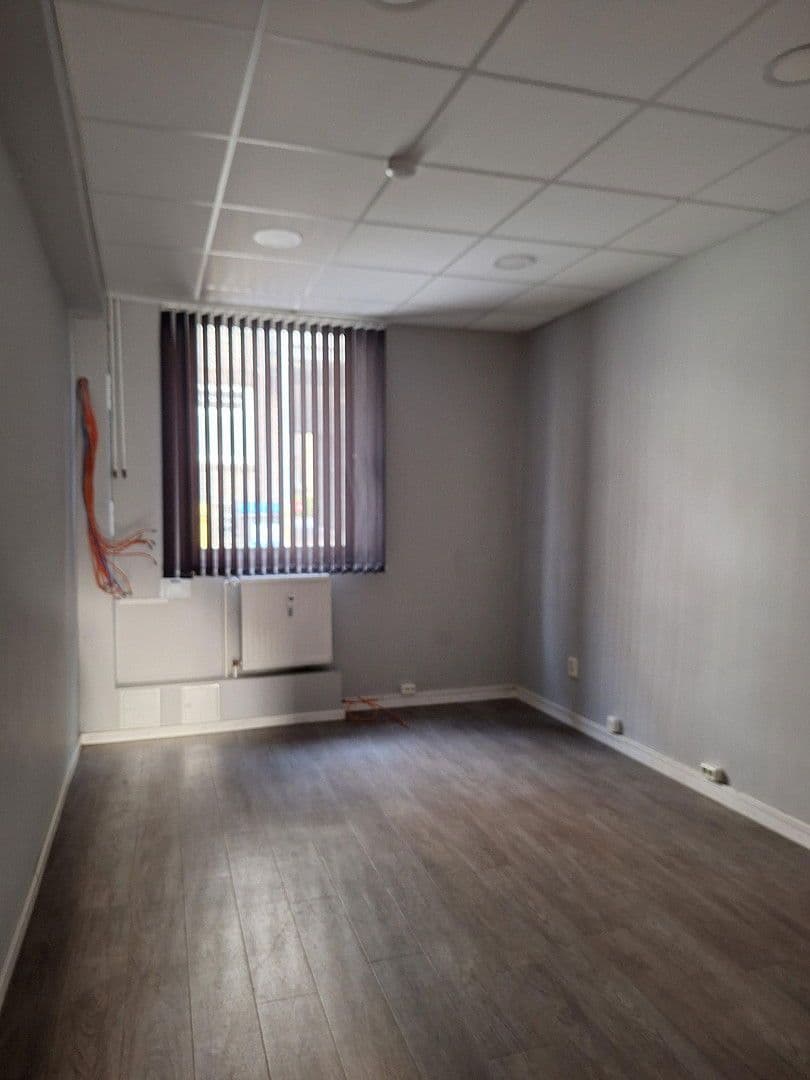 Pronájem nebytového prostoru 184 m², Horner Landstr. 136 A, Hamburg, Hamburg Pronájem nebytového prostoru 184 m², Horner Landstr. 136 A, Hamburg, Hamburg