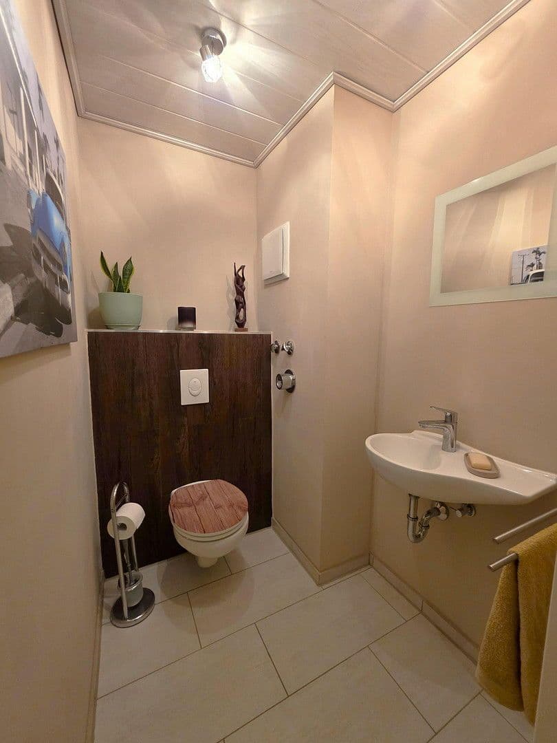 Prodej bytu 3+1 81 m², Königsbrunn, Bavorsko Prodej bytu 3+1 81 m², Königsbrunn, Bavorsko