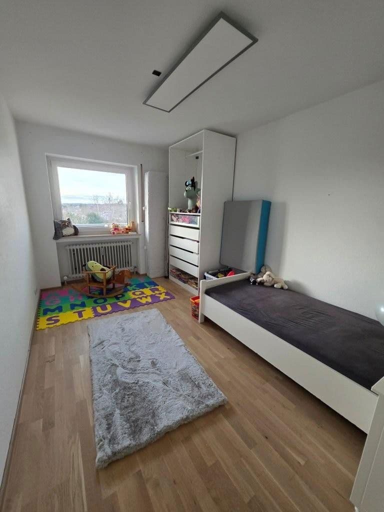 Prodej bytu 3+1 81 m², Königsbrunn, Bavorsko Prodej bytu 3+1 81 m², Königsbrunn, Bavorsko