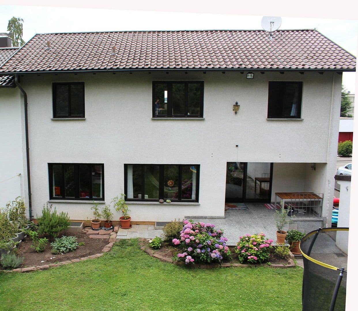 Pronájem domu 230 m², pozemek 470 m², Stuttgart, Bádensko-Württembersko Pronájem domu 230 m², pozemek 470 m², Stuttgart, Bádensko-Württembersko