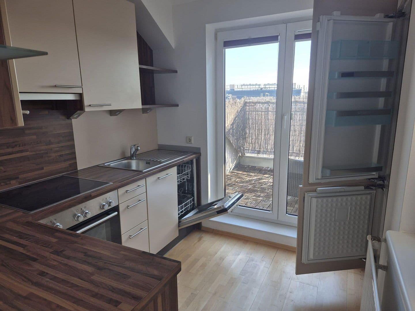 Prodej bytu 3+1 102 m², Columbusgasse 31, Wien, Wien Prodej bytu 3+1 102 m², Columbusgasse 31, Wien, Wien