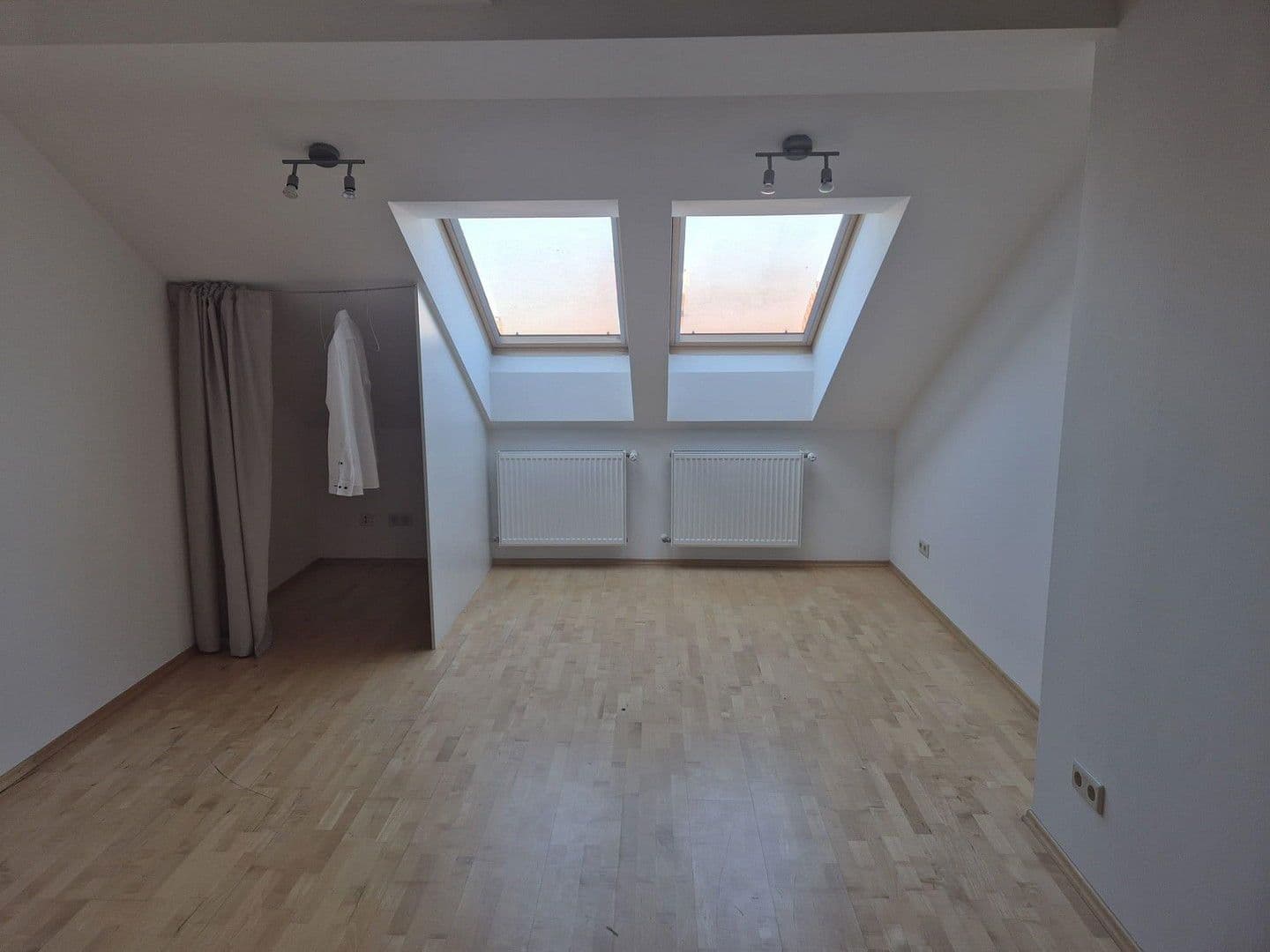 Prodej bytu 3+1 102 m², Columbusgasse 31, Wien, Wien Prodej bytu 3+1 102 m², Columbusgasse 31, Wien, Wien