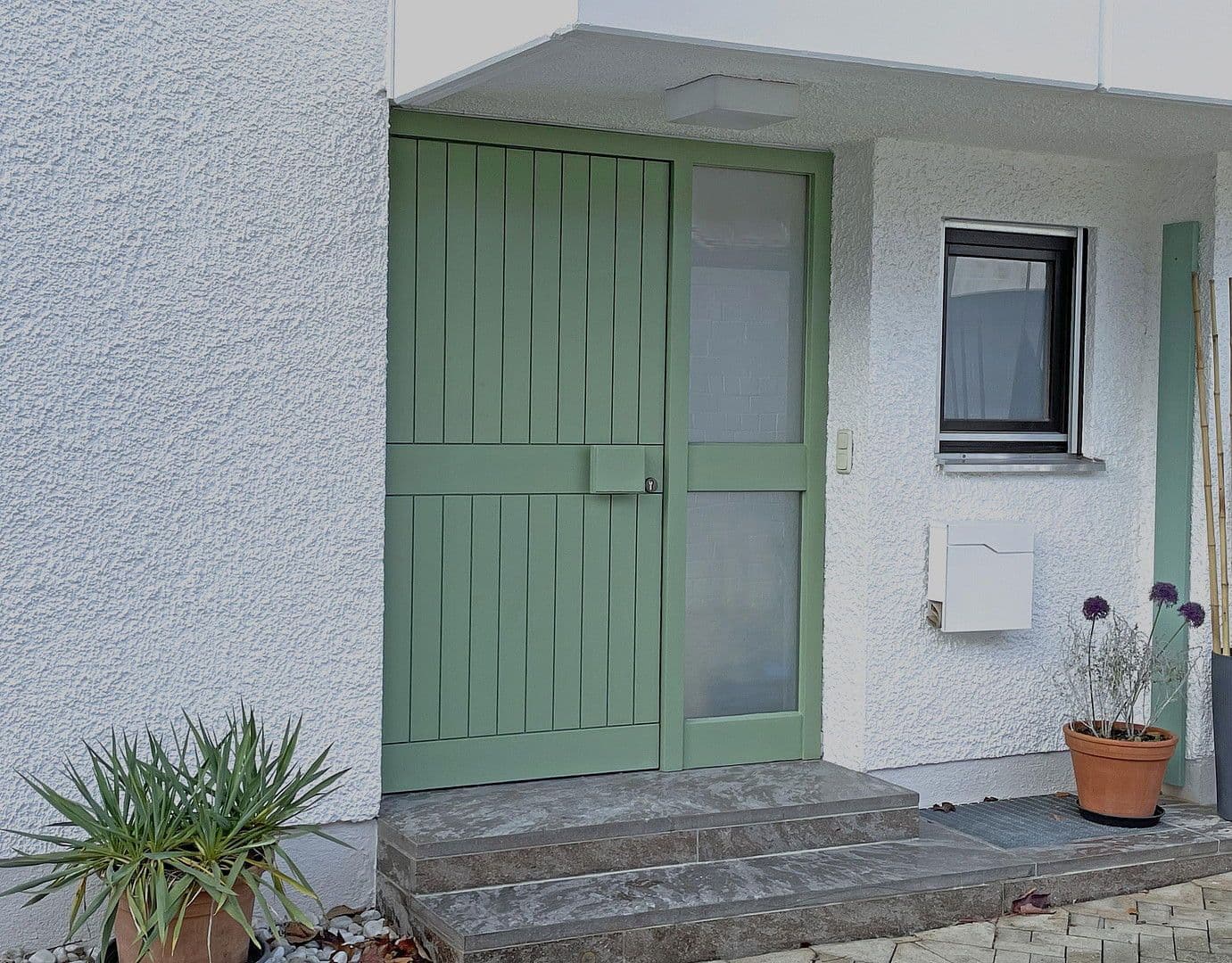 Pronájem domu 130 m², pozemek 359 m², München, Bavorsko Pronájem domu 130 m², pozemek 359 m², München, Bavorsko