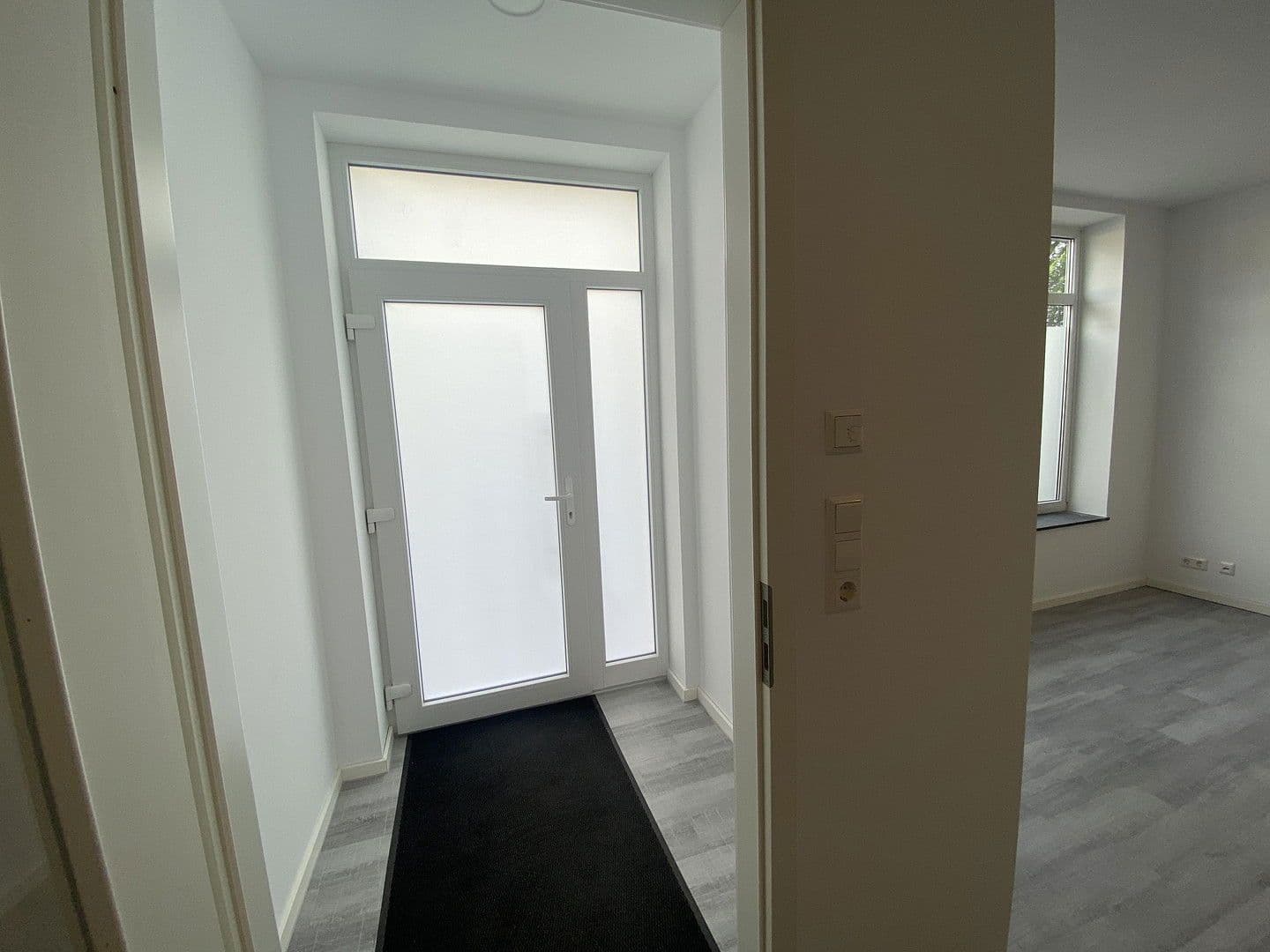Pronájem bytu 3+1 68 m², Stedinger Str. 32, Delmenhorst, Dolní Sasko Pronájem bytu 3+1 68 m², Stedinger Str. 32, Delmenhorst, Dolní Sasko