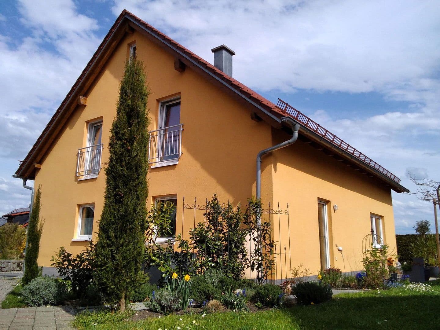 Prodej domu 141 m², pozemek 380 m², Bad Schussenried, Bádensko-Württembersko Prodej domu 141 m², pozemek 380 m², Bad Schussenried, Bádensko-Württembersko