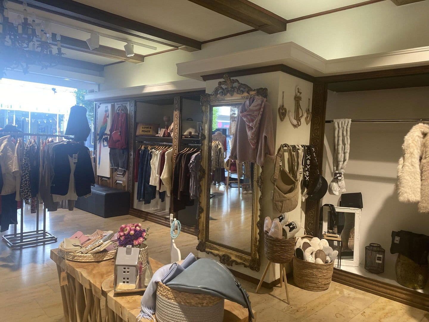 Pronájem nebytového prostoru 170 m², Beckum, Severní Porýní-Vestfálsko Pronájem nebytového prostoru 170 m², Beckum, Severní Porýní-Vestfálsko