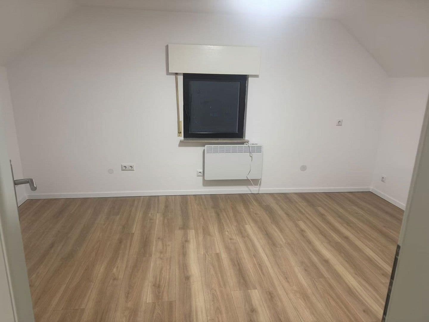 Pronájem bytu 3+1 75 m², Dreieich, Hessen Pronájem bytu 3+1 75 m², Dreieich, Hessen