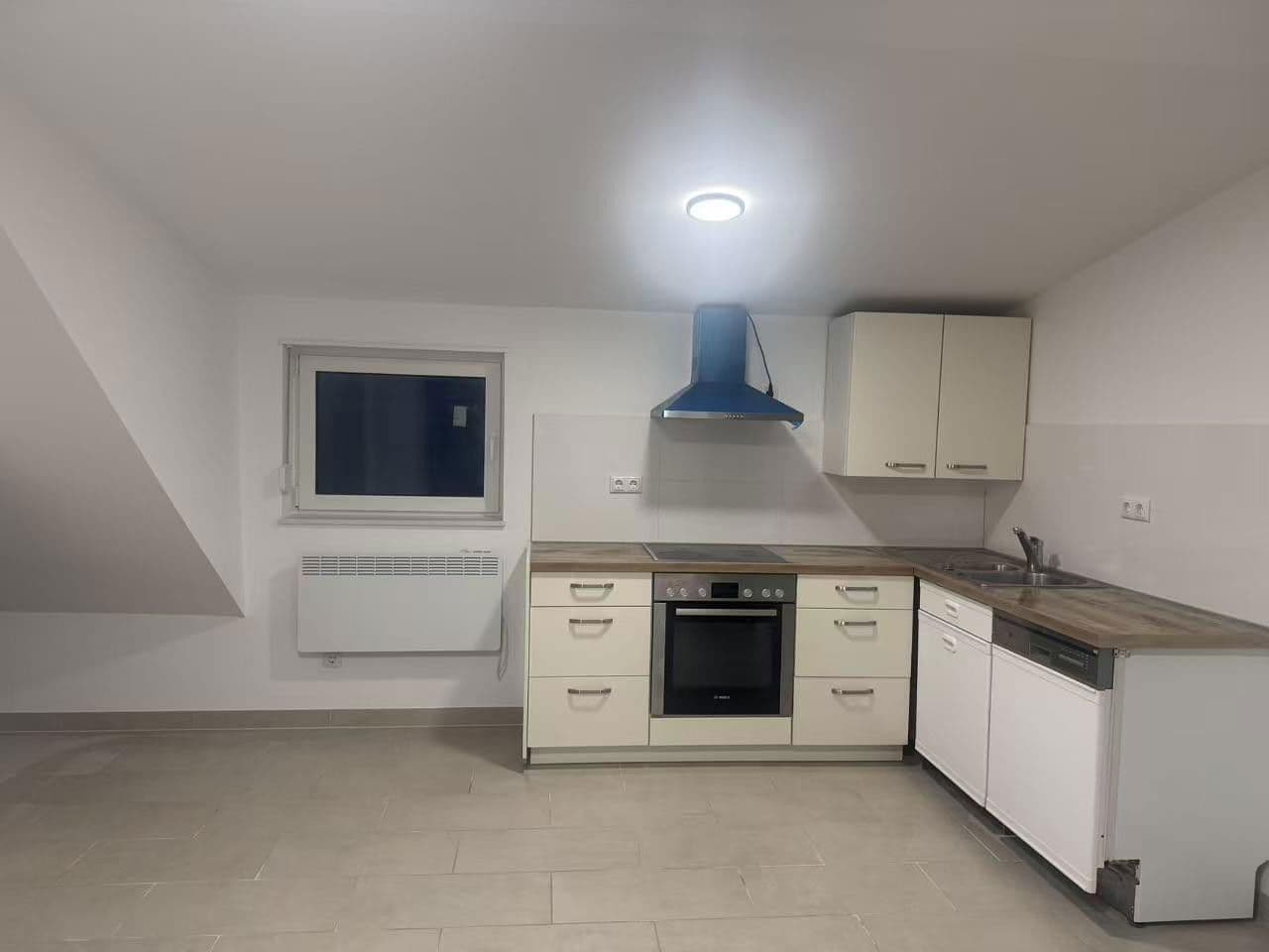 Pronájem bytu 3+1 75 m², Dreieich, Hessen Pronájem bytu 3+1 75 m², Dreieich, Hessen