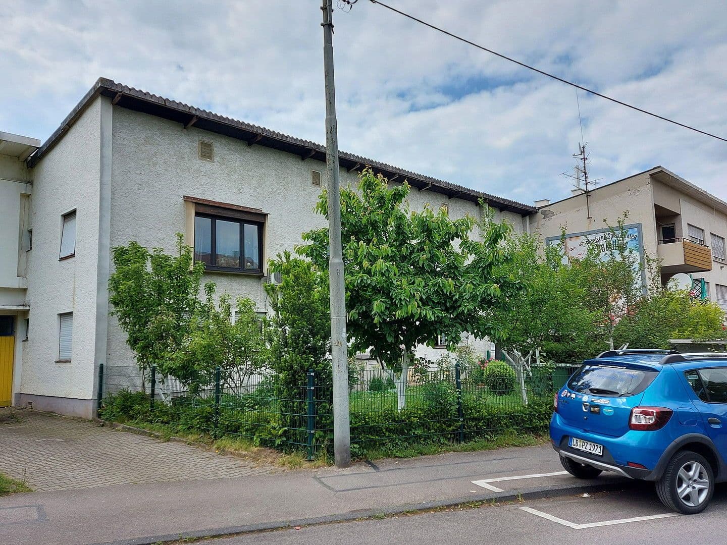 Prodej domu 324 m², pozemek 938 m², Stuttgart Rot, Bádensko-Württembersko Prodej domu 324 m², pozemek 938 m², Stuttgart Rot, Bádensko-Württembersko