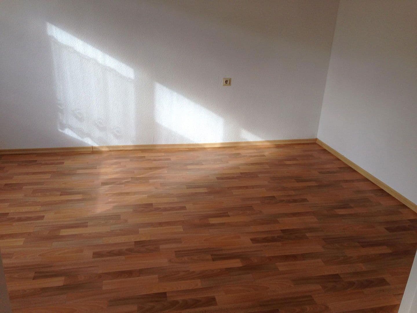 Prodej domu 324 m², pozemek 938 m², Stuttgart Rot, Bádensko-Württembersko Prodej domu 324 m², pozemek 938 m², Stuttgart Rot, Bádensko-Württembersko