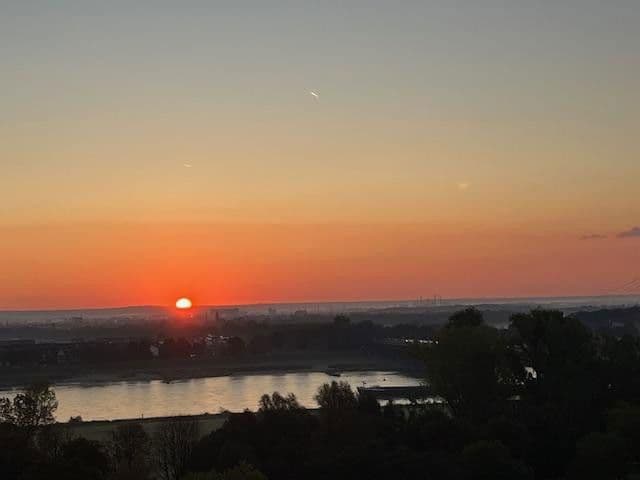 Pronájem bytu 1+1 33 m², Görlitzer Straße, Neuss, Severní Porýní-Vestfálsko Pronájem bytu 1+1 33 m², Görlitzer Straße, Neuss, Severní Porýní-Vestfálsko