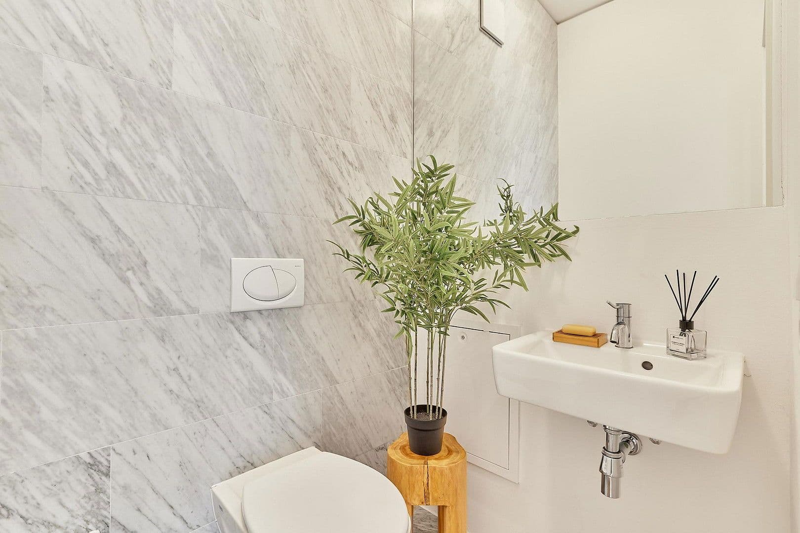 Pronájem bytu 4+1 128 m², Zum Gipelhof 5, Frankfurt Sachsenhausen - Nord, Hessen Pronájem bytu 4+1 128 m², Zum Gipelhof 5, Frankfurt Sachsenhausen - Nord, Hessen