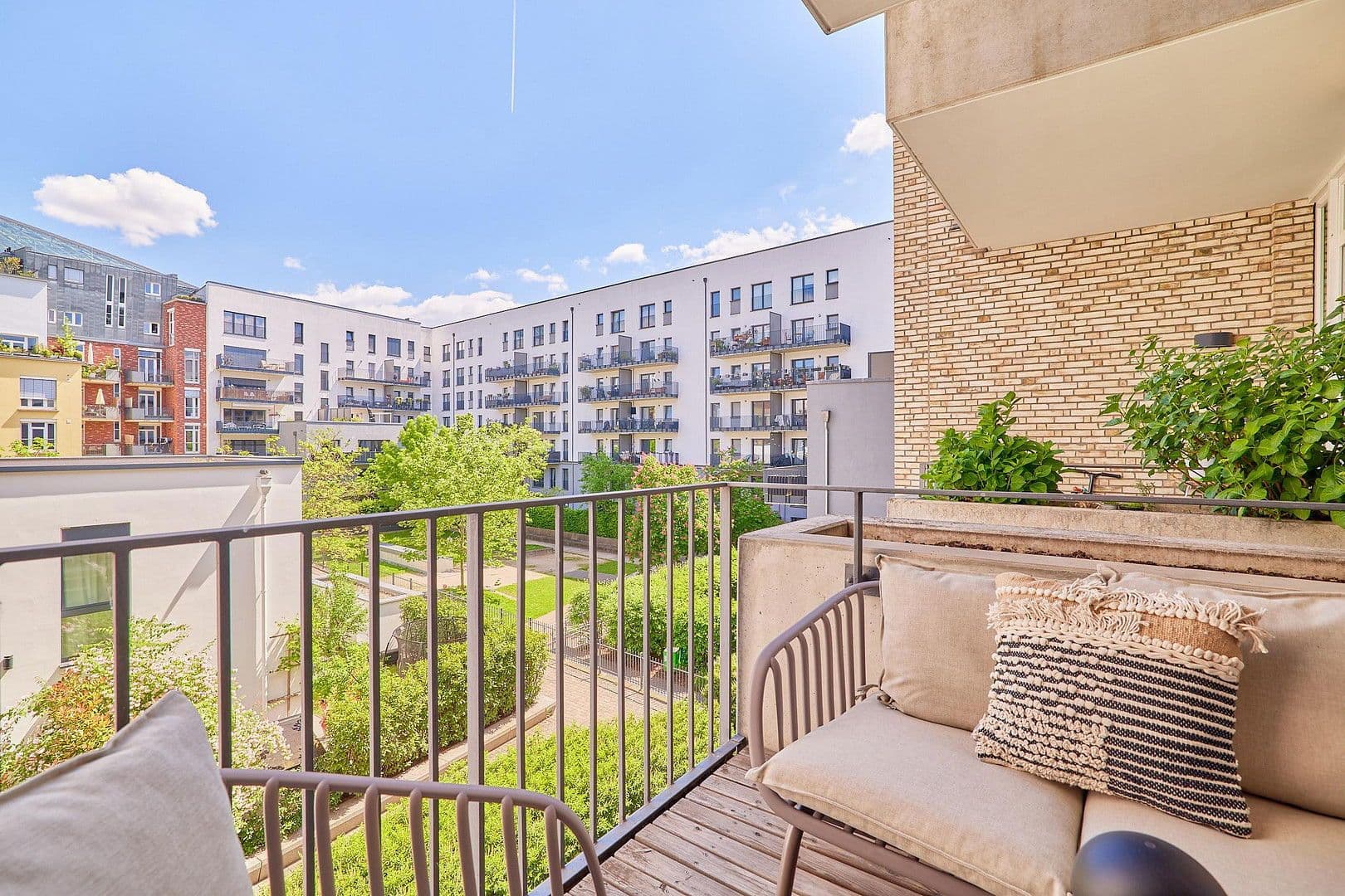 Pronájem bytu 4+1 128 m², Zum Gipelhof 5, Frankfurt Sachsenhausen - Nord, Hessen Pronájem bytu 4+1 128 m², Zum Gipelhof 5, Frankfurt Sachsenhausen - Nord, Hessen