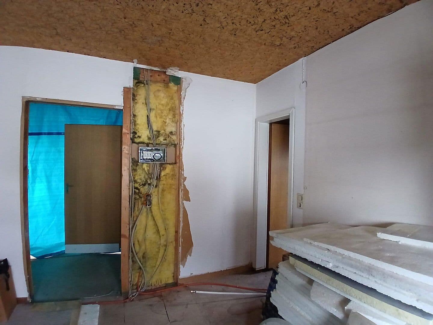 Prodej domu 159 m², pozemek 724 m², Ehrenkirchen, Bádensko-Württembersko Prodej domu 159 m², pozemek 724 m², Ehrenkirchen, Bádensko-Württembersko