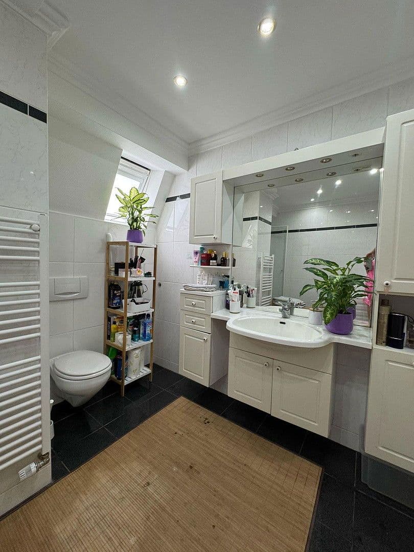 Prodej domu 631 m², pozemek 543 m², Albertusstraße 9, Mönchengladbach, Severní Porýní-Vestfálsko Prodej domu 631 m², pozemek 543 m², Albertusstraße 9, Mönchengladbach, Severní Porýní-Vestfálsko