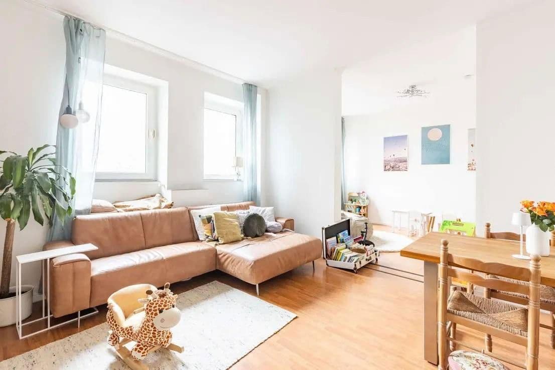 Prodej domu 631 m², pozemek 543 m², Albertusstraße 9, Mönchengladbach, Severní Porýní-Vestfálsko Prodej domu 631 m², pozemek 543 m², Albertusstraße 9, Mönchengladbach, Severní Porýní-Vestfálsko