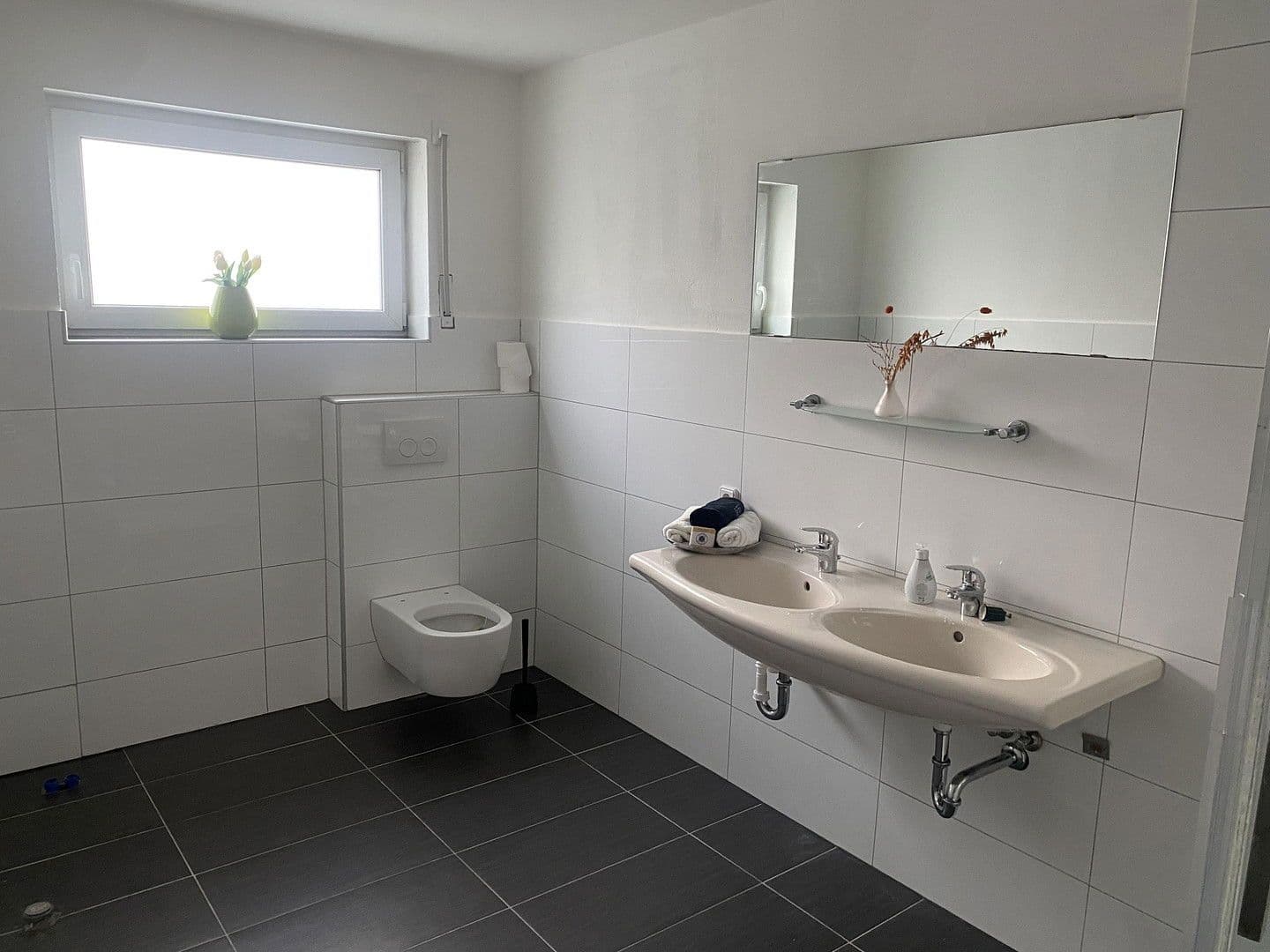 Prodej domu 210 m², pozemek 402 m², Gau-Bischofsheim, Porýní-Falc Prodej domu 210 m², pozemek 402 m², Gau-Bischofsheim, Porýní-Falc